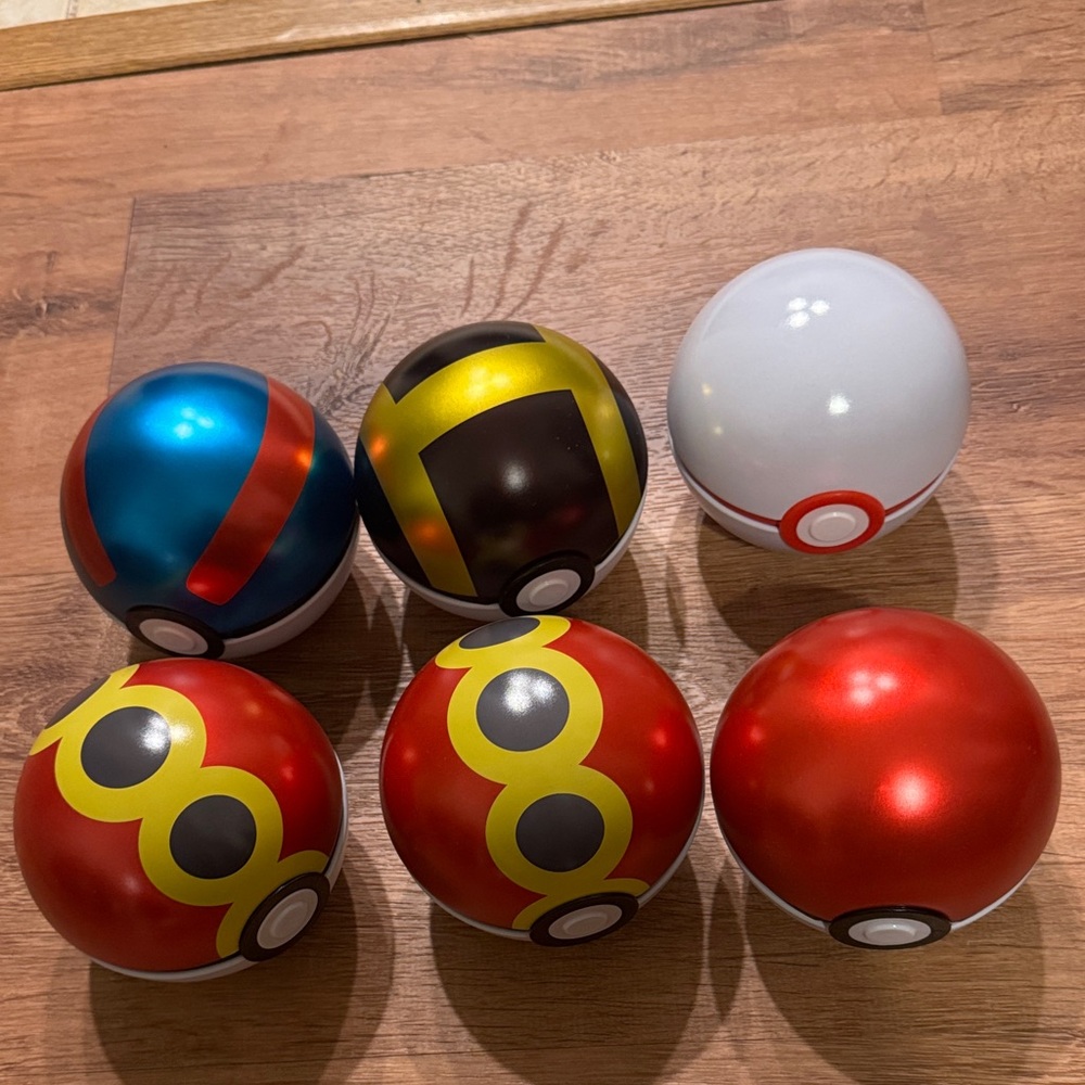 Pokemon pokeball collector tins